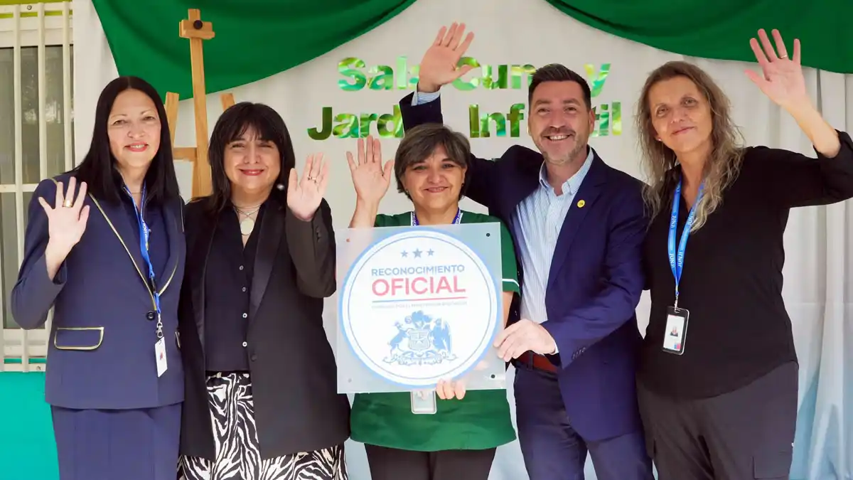 Entregan Reconocimiento Oficial a jardín Infantil del SLEP Santa Corina
