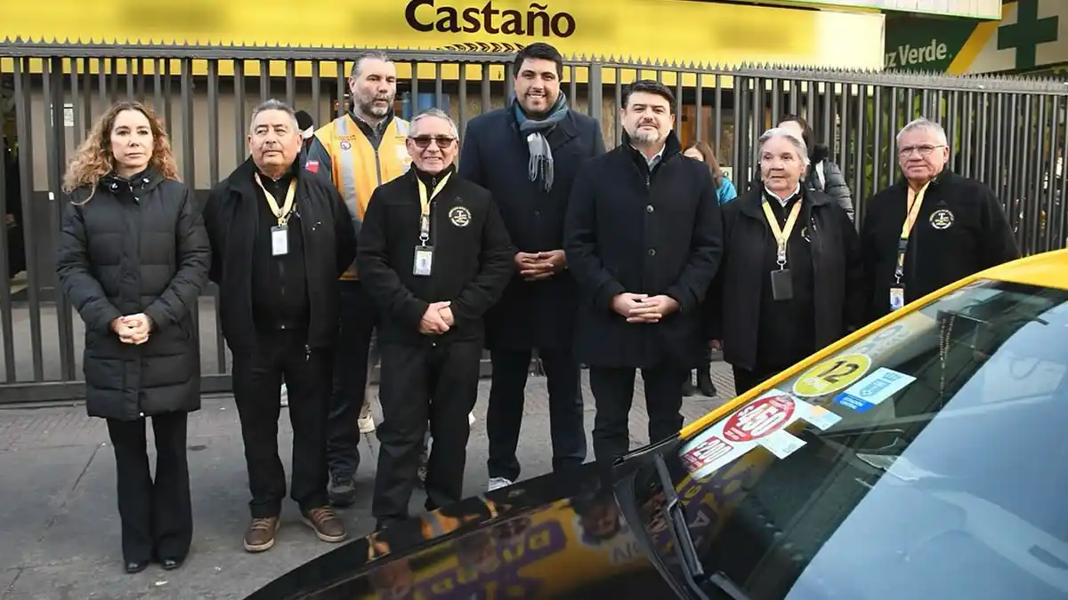 En Estación Central autoridades lanzan servicio «Taxi Seguro»