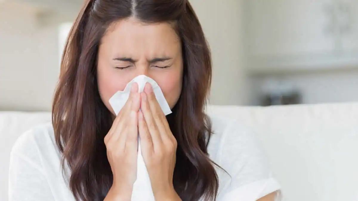 ¿Las alergias pegan más fuerte en Maipú? Especialistas dan su visión