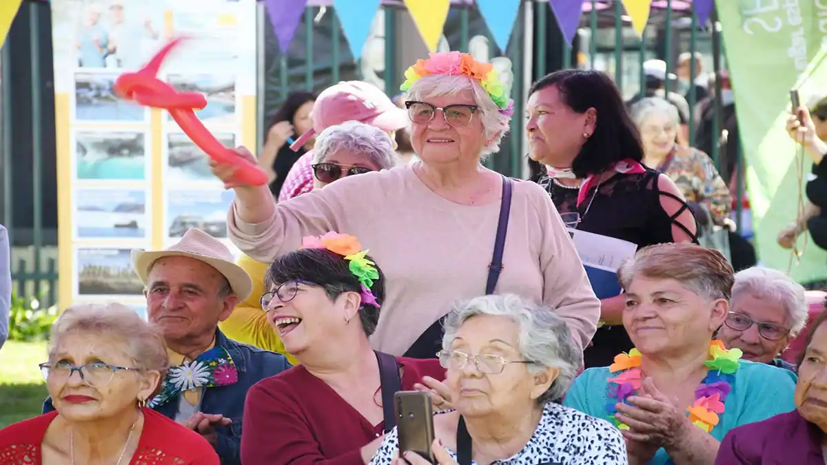 Vecinos y vecinas disfrutaron de la Expo Turismo Social 2025 en Estación Central