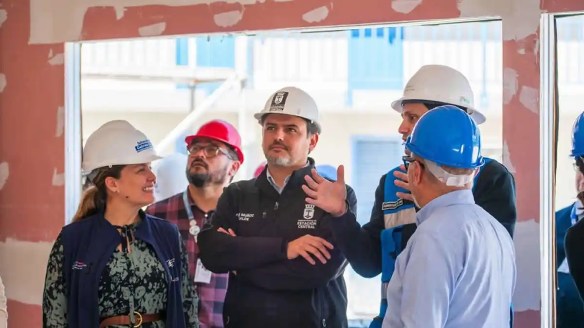 Autoridades visitaron proyecto inmobiliario «Maestranza II» en Estación Central