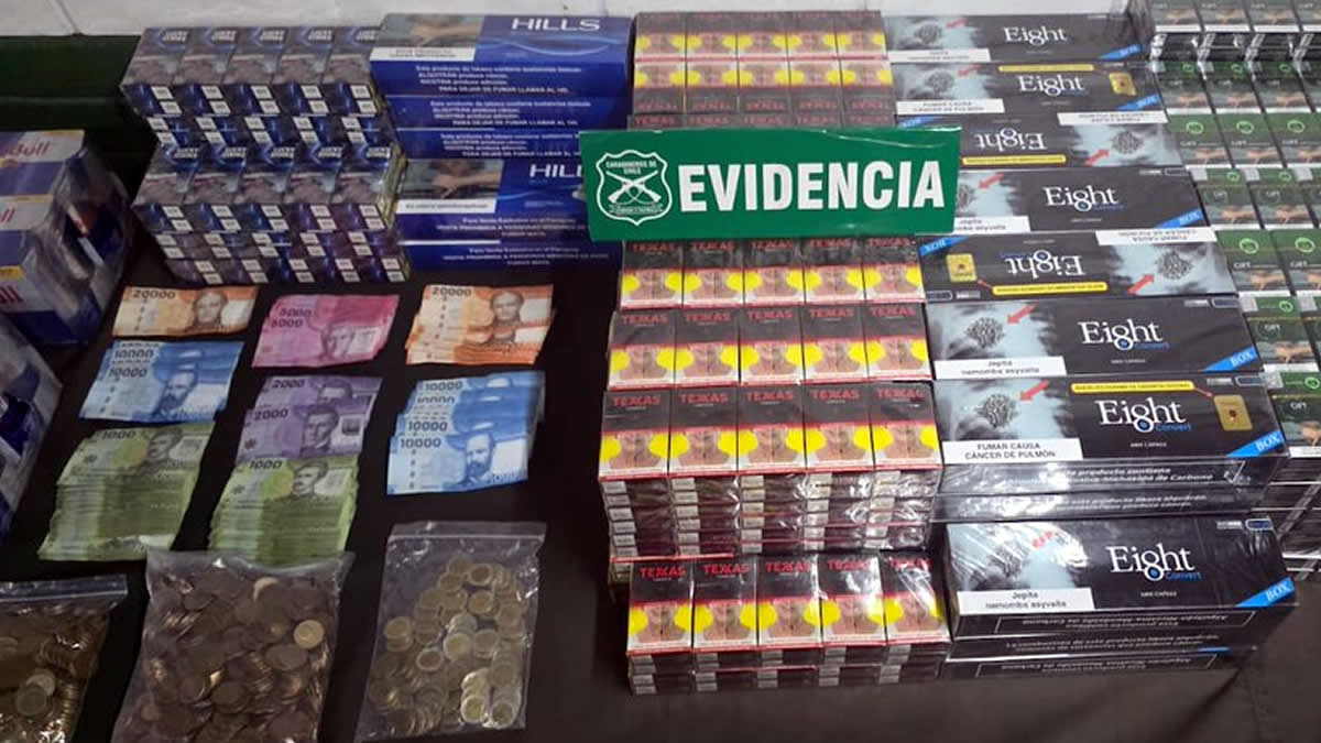 Tres detenidos por cohecho y contabando de cigarrillos en Estación Central