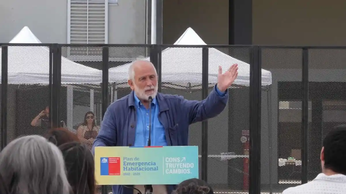 ministro montes durante discurso en cerrillos