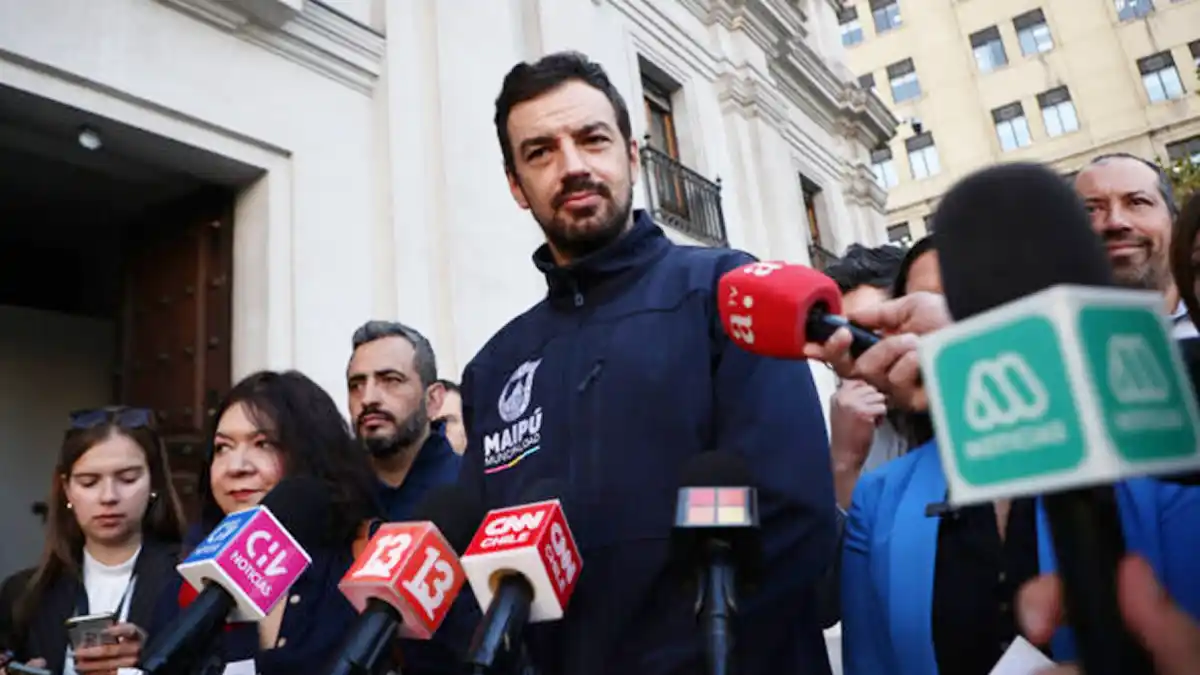alcalde Vodanovic en las moneda
