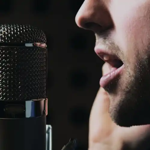 %alt% locutor-comercial Publicidad en Radio