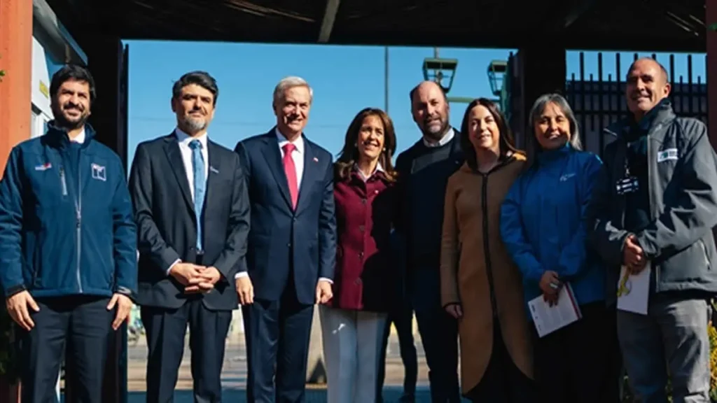 %alt% dia-de-la-solidaridad-2-1024x576 Presidente Kast visitó el Santuario del Padre Hurtado en el "Día de la Solidaridad"